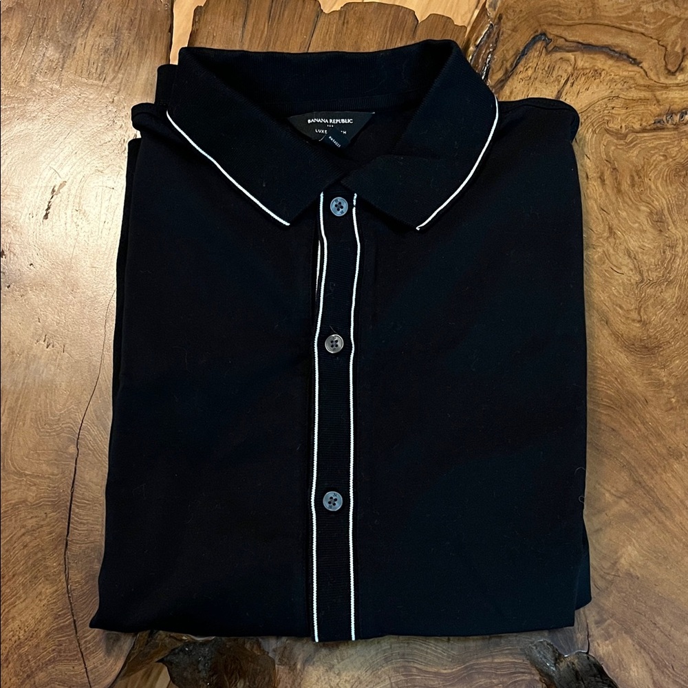 Banana Republic Black Button-Up Shirt with White Trim